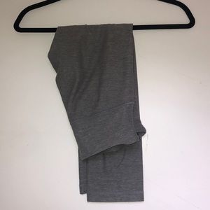 LULULEMON CROPPED LEGGINGS
